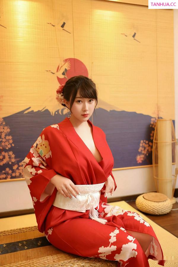   [XiuRen]高清写真图 2025.08.06 No.10624 李沁恩lrene 性感红色第6张图片